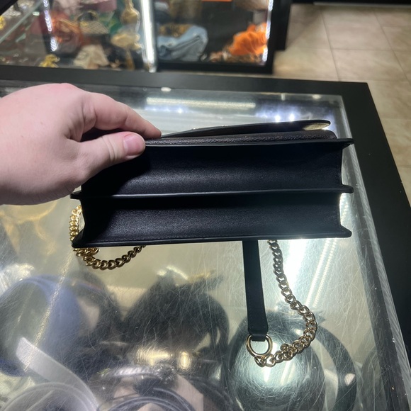 Coach Black Leather Shoulder Bag with Gold Chain - Picture 7 of 10